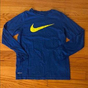 Boys Long-sleeve Nike Dri-fit swoosh T